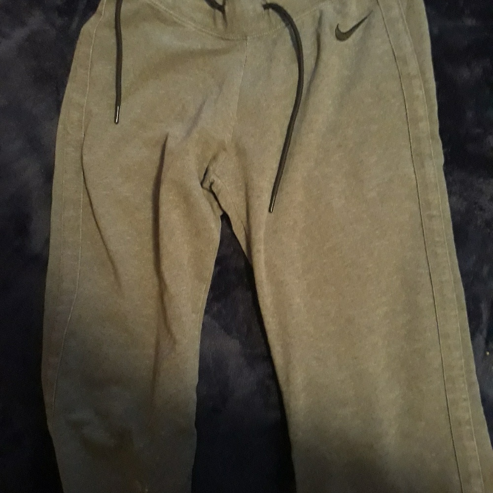 Nike pants - Picture 3 of 4